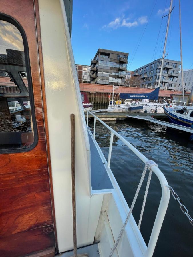 Suesses Motorboot - Bremen Ueberseestadt エクステリア 写真
