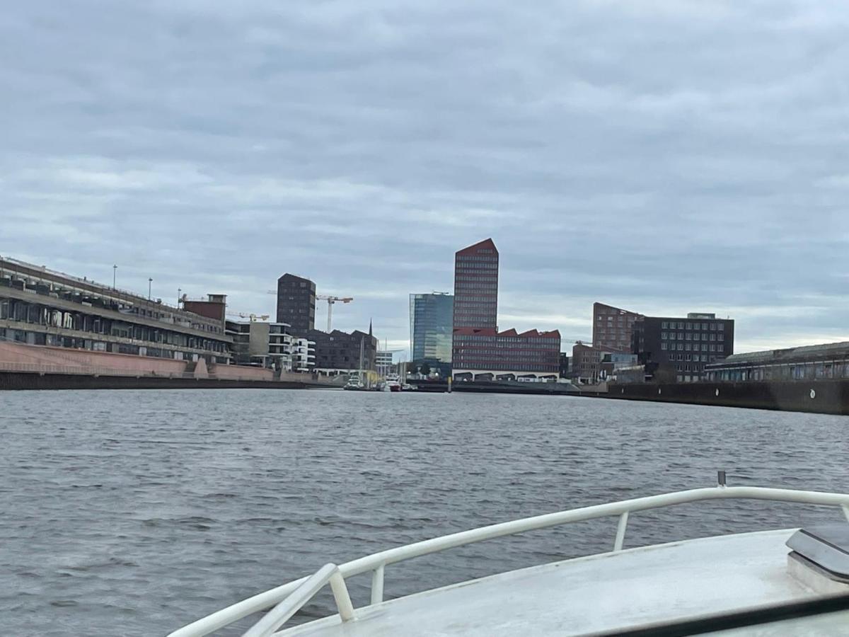 Suesses Motorboot - Bremen Ueberseestadt エクステリア 写真