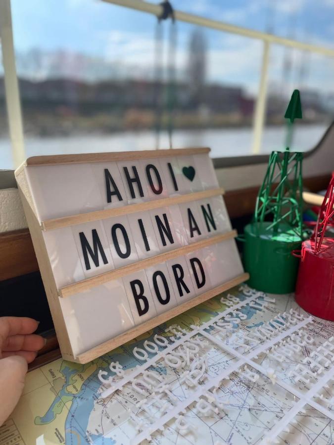 Suesses Motorboot - Bremen Ueberseestadt エクステリア 写真