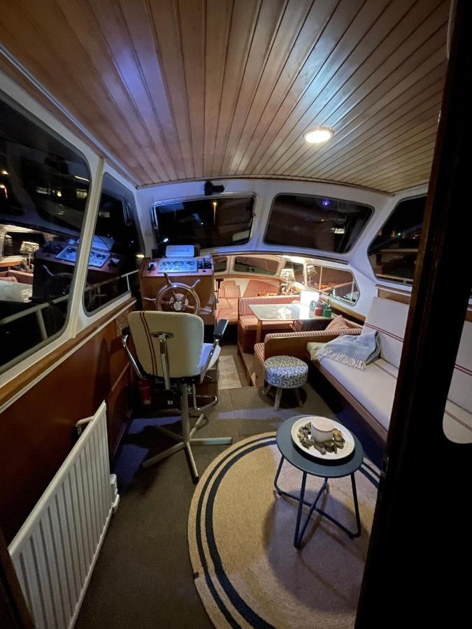 Suesses Motorboot - Bremen Ueberseestadt エクステリア 写真