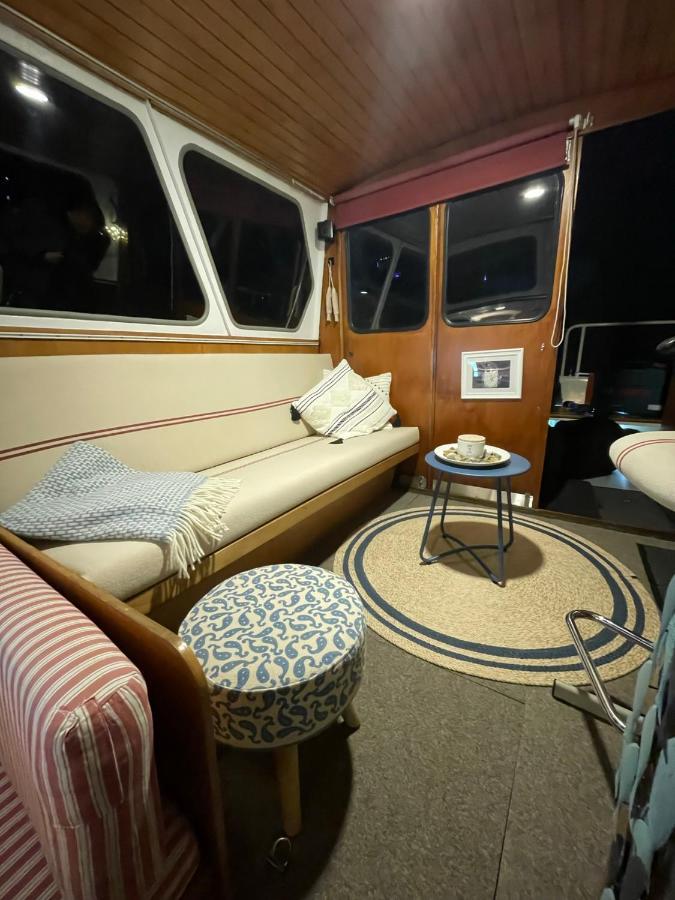 Suesses Motorboot - Bremen Ueberseestadt エクステリア 写真