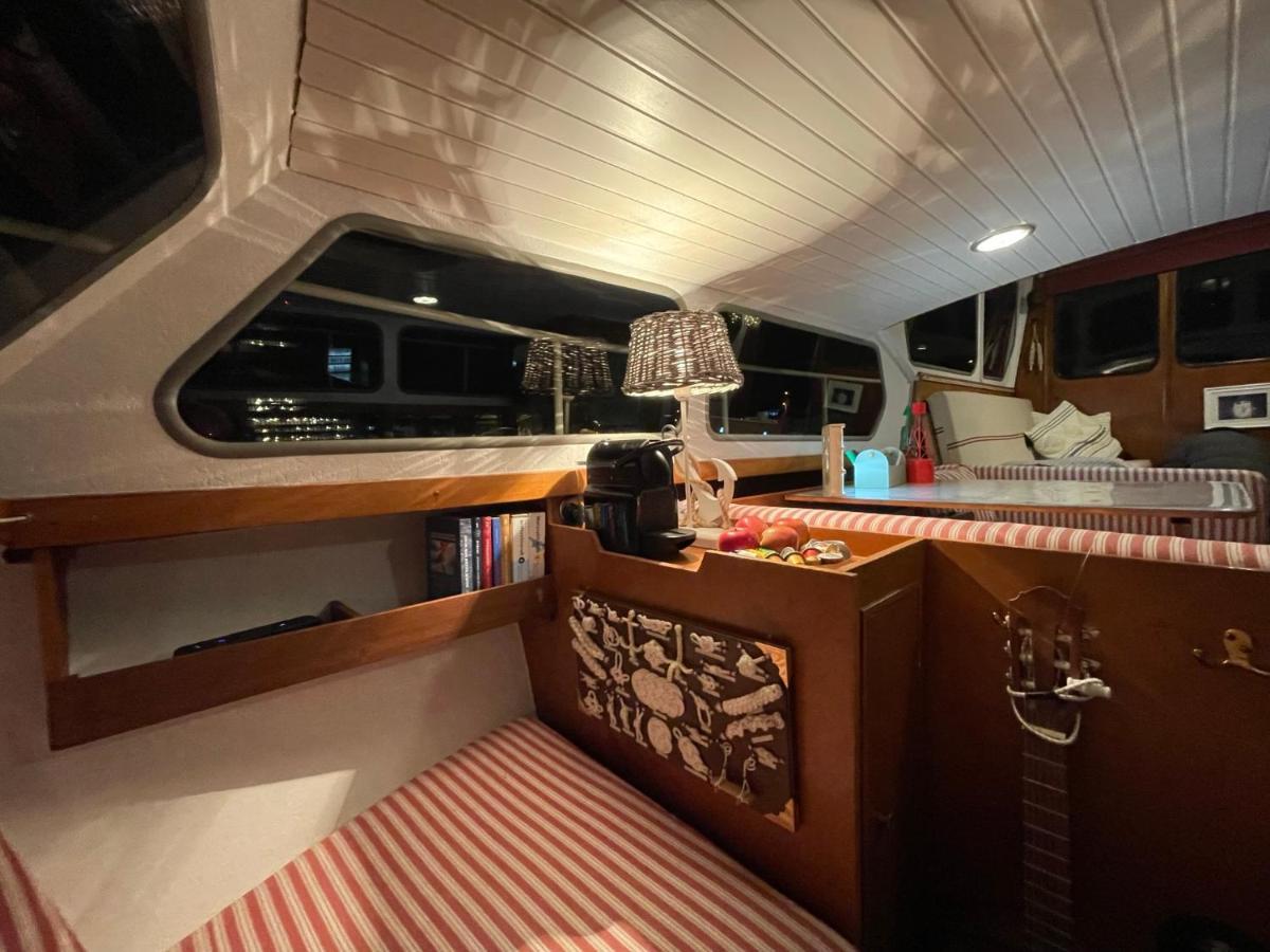 Suesses Motorboot - Bremen Ueberseestadt エクステリア 写真